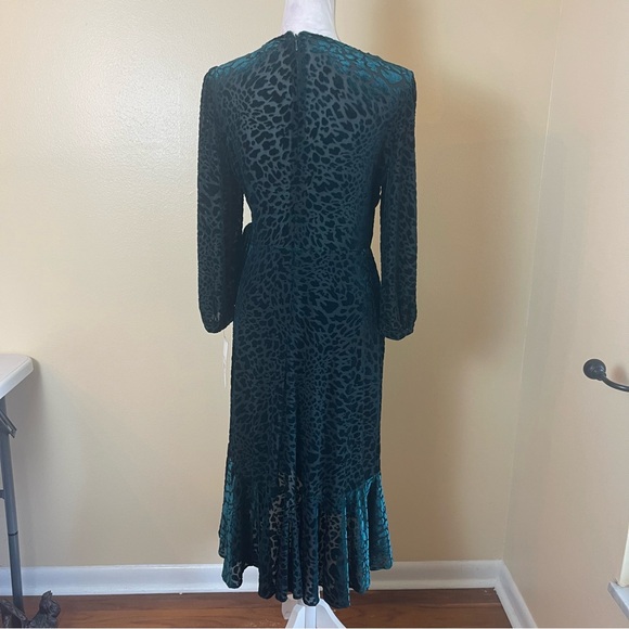Emerald Leopard Velvet Wrap Dress Sz 12 Long Sleeve Animal Print V Neck Ruffle - Picture 7 of 13